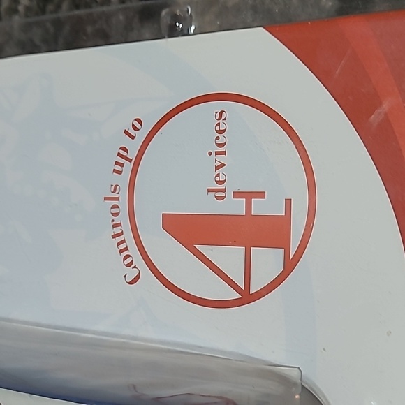 RADIO SHACK UNIVERSAL 4-IN-1 AMERICAN FLAG DESIGN REMOTE CONTROL - Picture 11 of 12